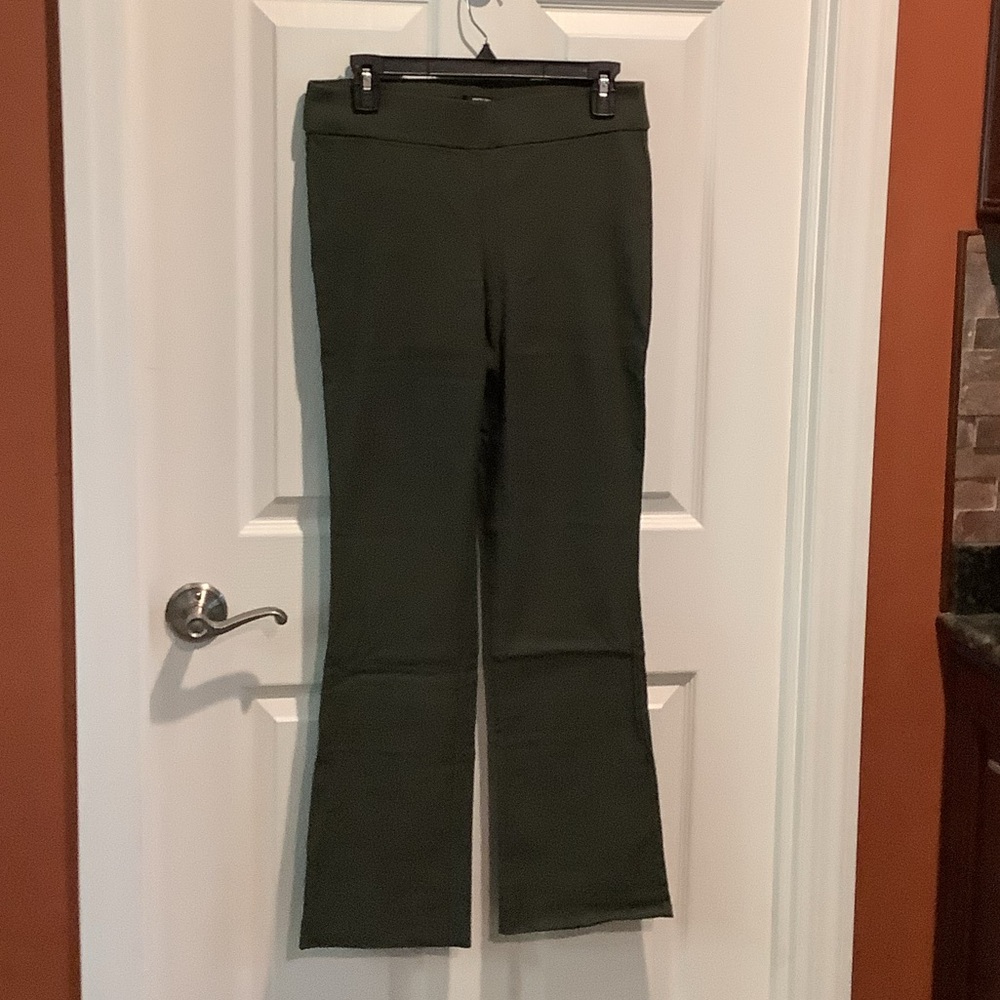 Simply Vera Vera Wang Olive Green Boot Cut Pull On Size Small